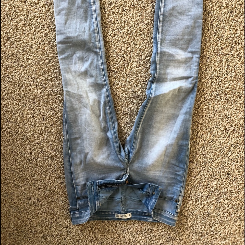 light wash jeans